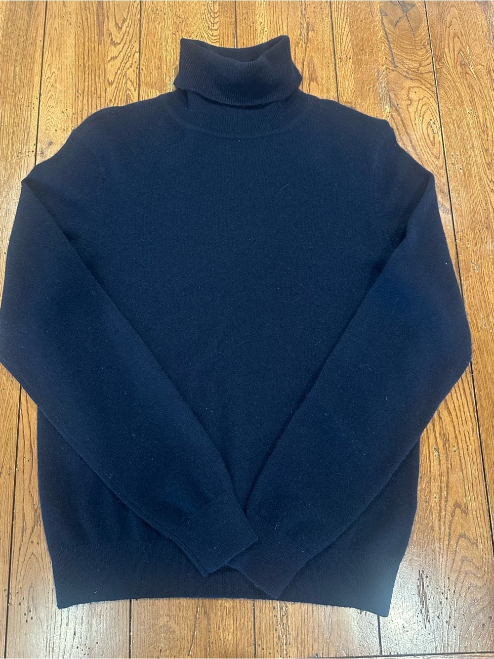 UNIQLO 100% Cashmere Turtleneck Sweater Women XS Navy Blue Classic preppy